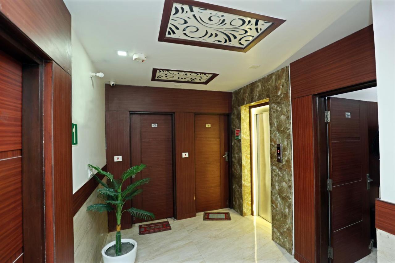 Hotel Toto International Dx New Delhi Exteriör bild